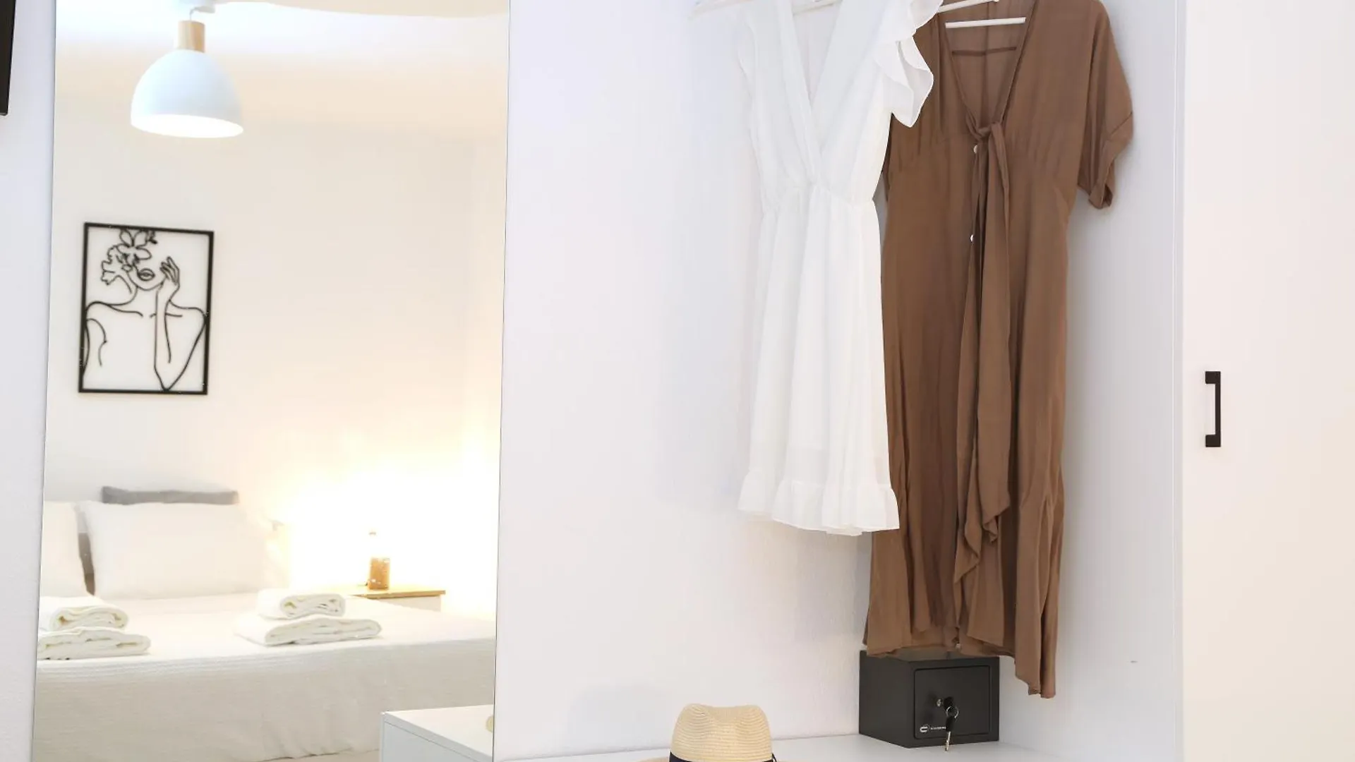 Whitelist Lux Residence In Mykonos Town Feriehus